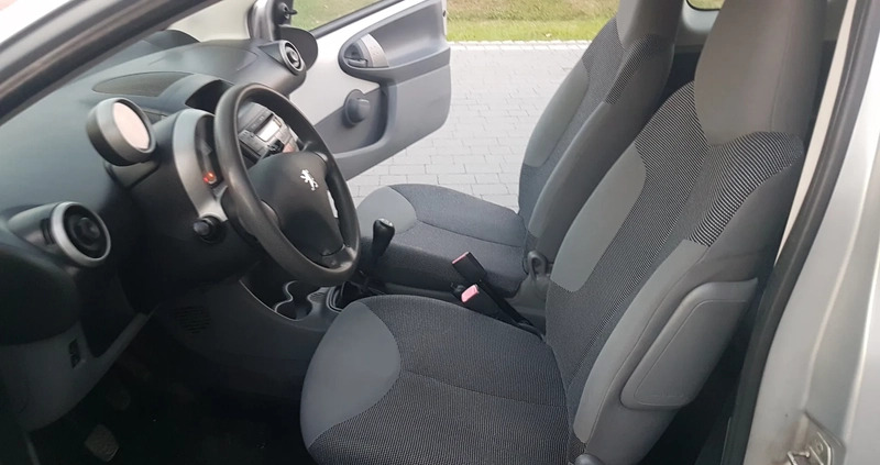 Peugeot 107 cena 8999 przebieg: 200000, rok produkcji 2008 z Olesno małe 254